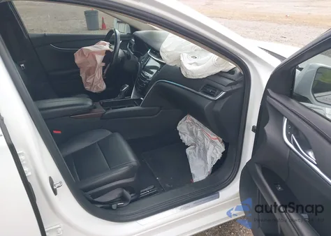 2018 Cadillac Xts V4U Coachbuilder Limousine z USA, uszkodzony, nr VIN 2GEXG6U39J9550247